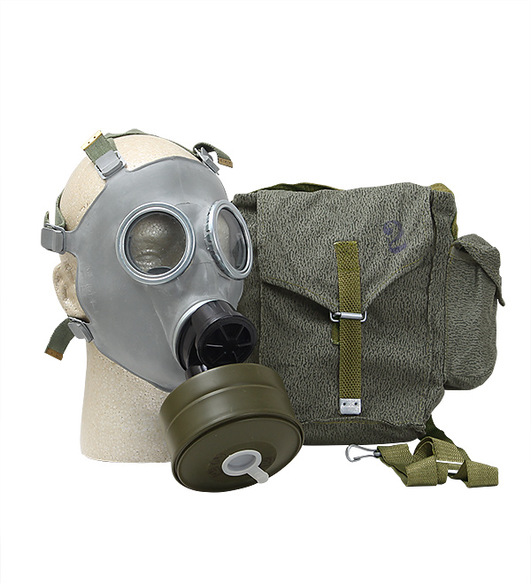 ポーランド軍 Mc 1 ガスマスクセット バッグ付 実物 準未使用