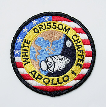 US 60〜70's NASA WHITE GRISSOM CHAFFEE APOLLO 1パッチ /8.6 cm径/実物・未使用