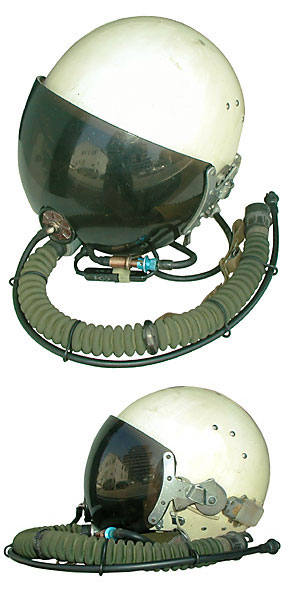 ソ連軍 航空隊(空軍) ZSh-5 シリーズフライトヘルメット& MK-5酸素マスクセット/実物・極上